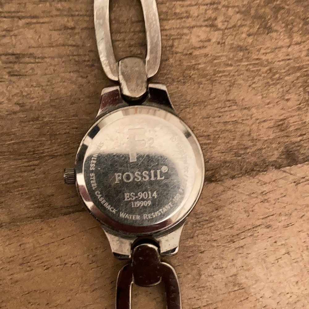 Fossil Watch - Picture 3 of 3